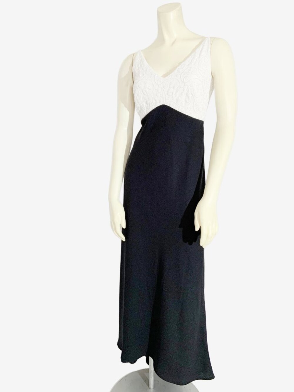 Vintage 90s Black & White Evening Gown / Maxi Length with Beaded Bodice / Medium